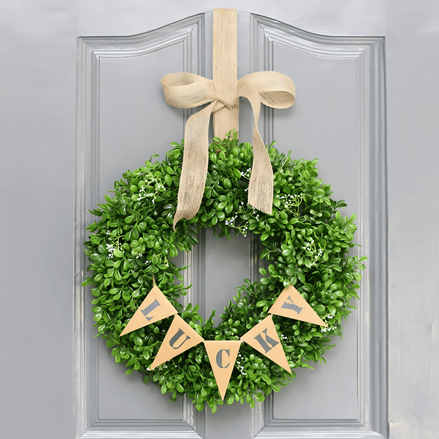 Boxwood wreath with bow